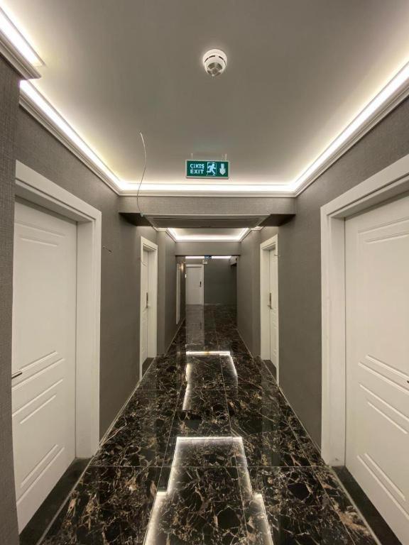 Park Milano Hotel Smirne Esterno foto